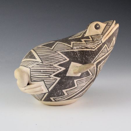 Kanteena, Michael - Chaco-Style Effigy Frog