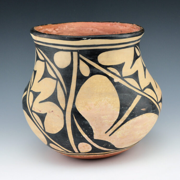 Melchor, Santana - Jar with Rain Designs - Image 2