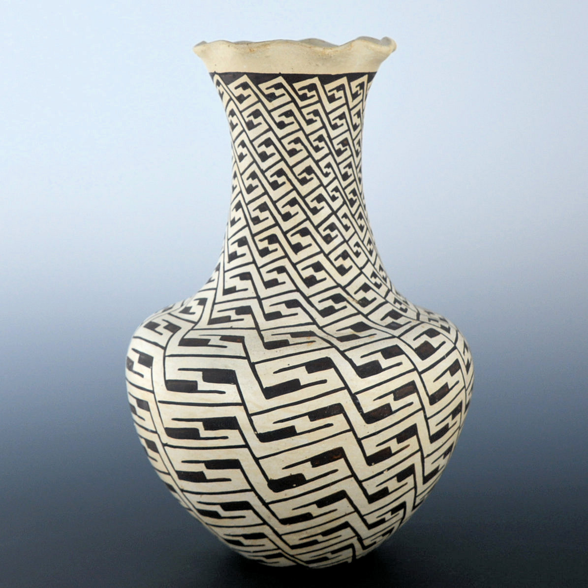 Chino, Marie Z. Jar with Bird Wing Design