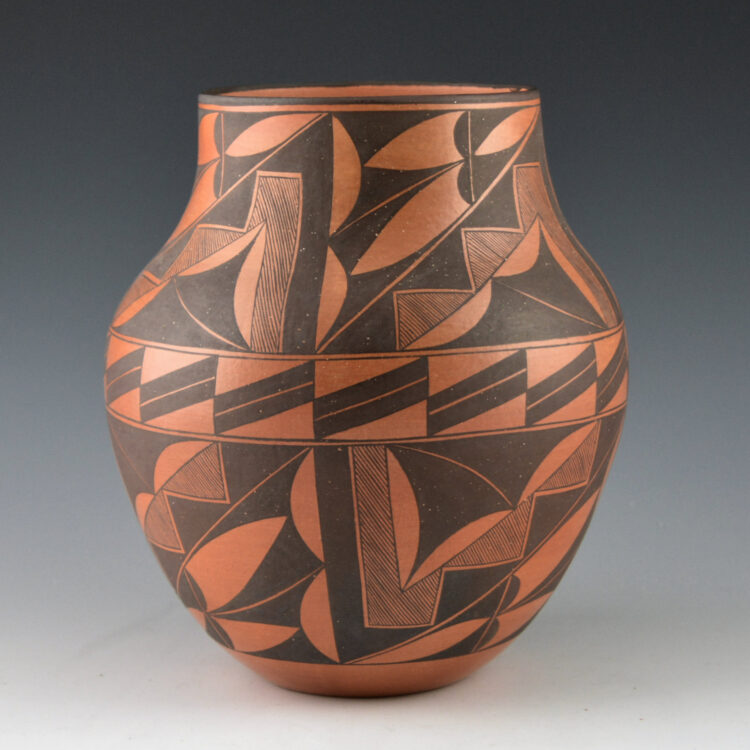 Analla, Calvin - Jar with Fineline Rain and Plant Designs