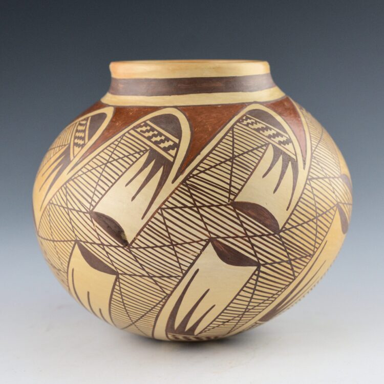 Nampeyo, Bonnie - Jar with Migration Pattern