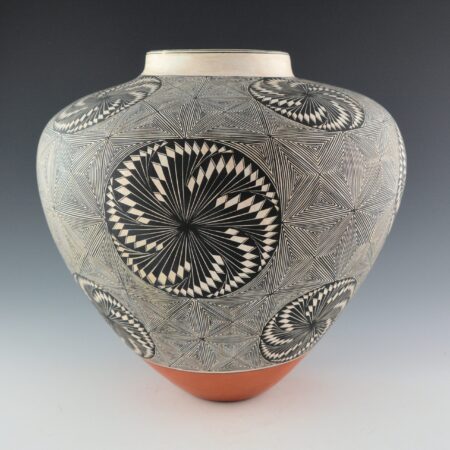 Alternative view of Torivio, Mike & Jackie - "Endless Prayers for Thanksgiving" 10" Tall Jar (1992)