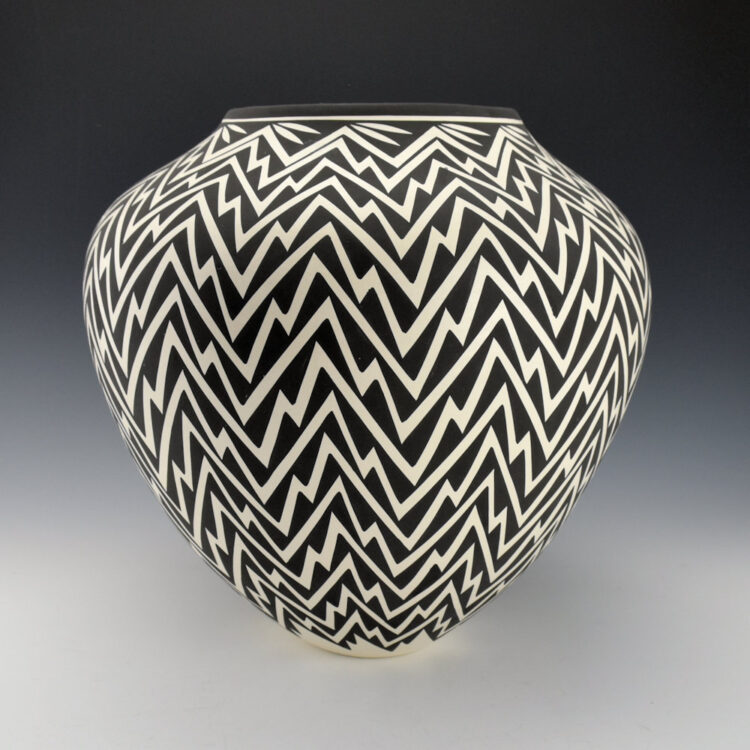 Victorino, Katherine - Large Jar with Lightning Pattern