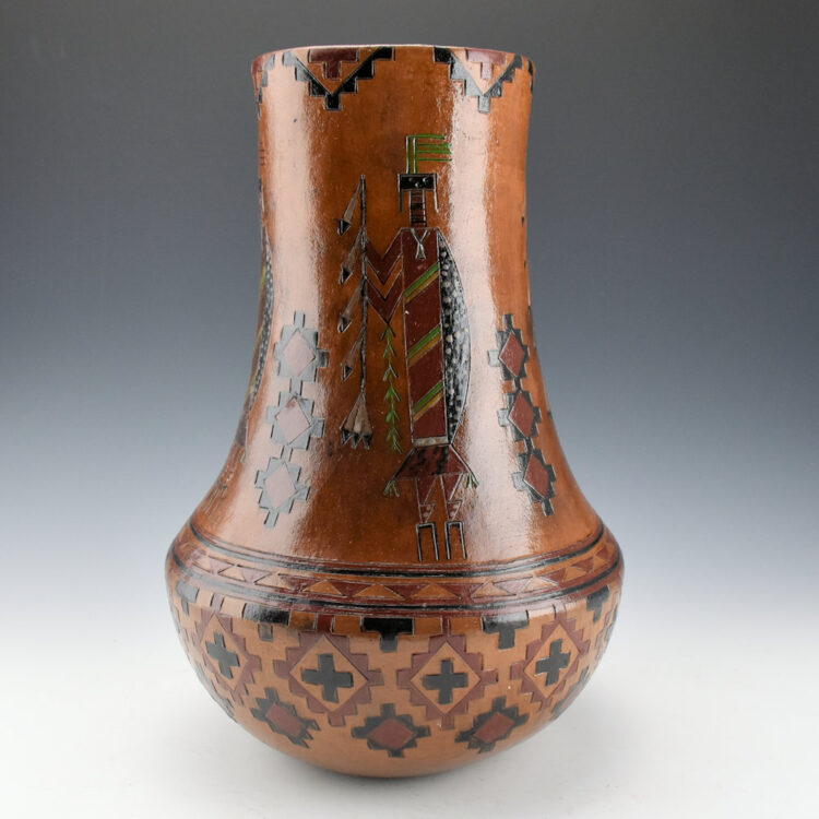 Williams, Lorraine - Long Neck Jar Ya'ackidi' Yei Figures