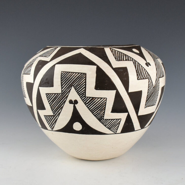 Chino, Marie Z. - Jar with Cloud and Mountain Designs (1969)