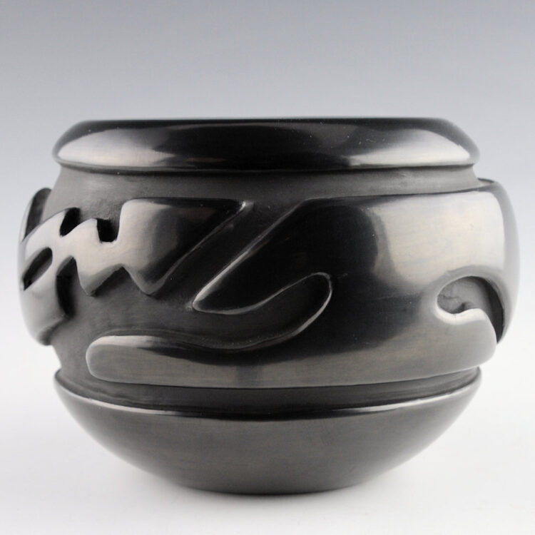 Tafoya, Linda & Lee Tafoya - Bowl with Carved Avanyu (1990s) - Image 4