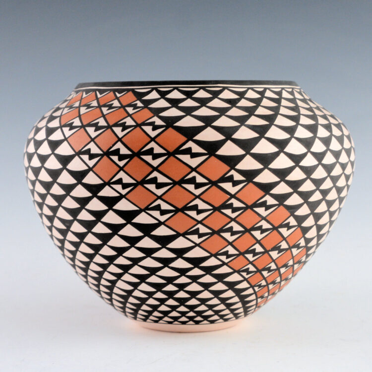 Patricio, Georgia - Jar with Swirling Bird Wing and Feather Designs