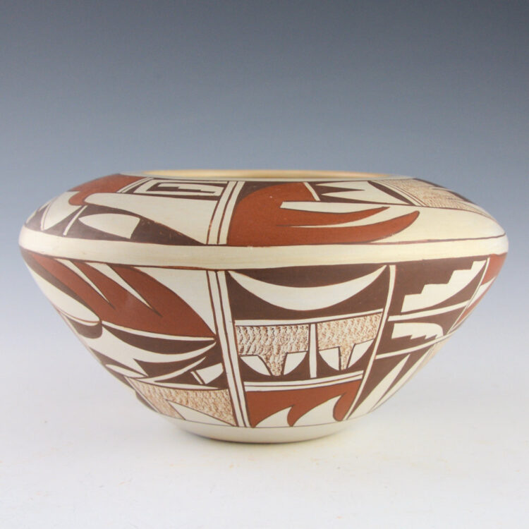 Navasie, Joy "Frogwoman" - Bowl with Birds and Bird Tails (1980s)