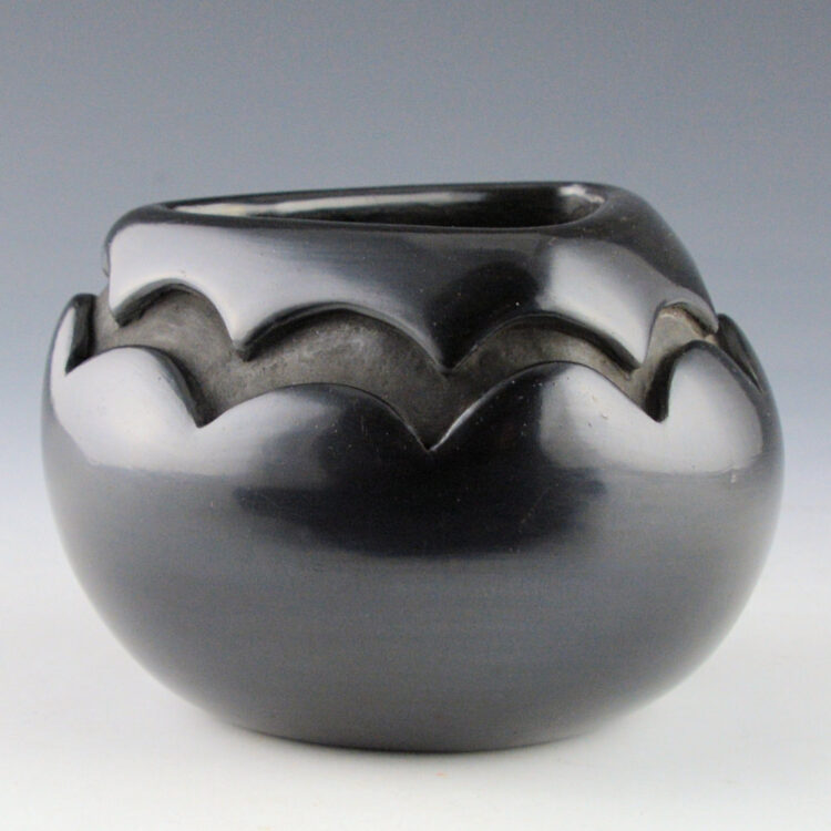 Tafoya, Phyllis - Bowl with Clouds and Triangle Opening (1980s) - Image 3