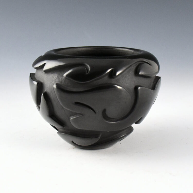 Eckelberry, Victor & Naomi - Bowl with Carved Avanyu (1994)