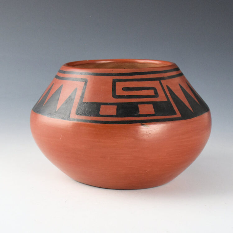 Roybal, Tonita - Black-on-Red Bowl with Mountain and Wind Design (1922-5) - Image 4