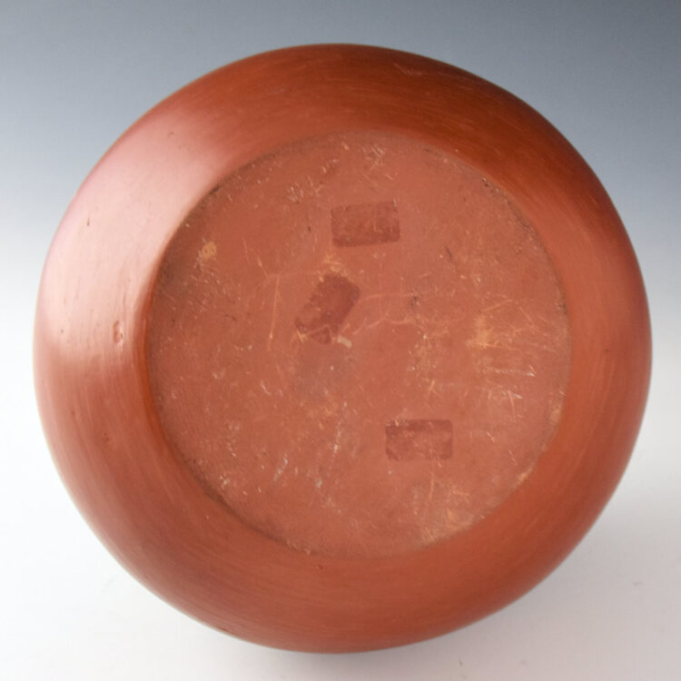 Roybal, Tonita - Black-on-Red Bowl with Mountain and Wind Design (1922-5) - Image 7