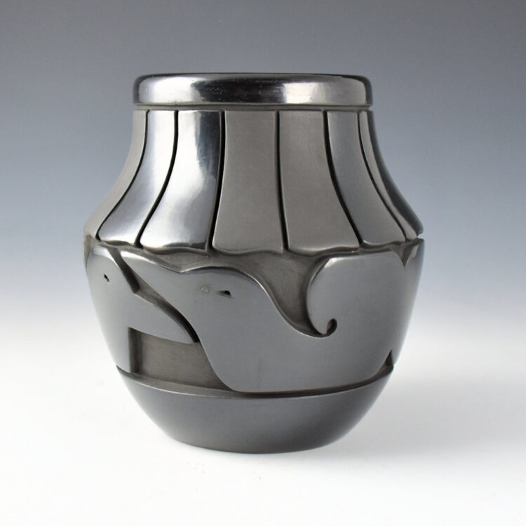 Roller, Jordan -  Water Jar with Carved Feathers and Four Birds (2014)