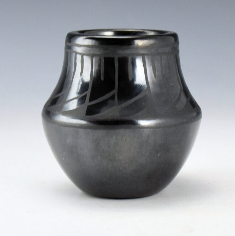 Garcia, Tina - Jar with Feather Designs (1980s)