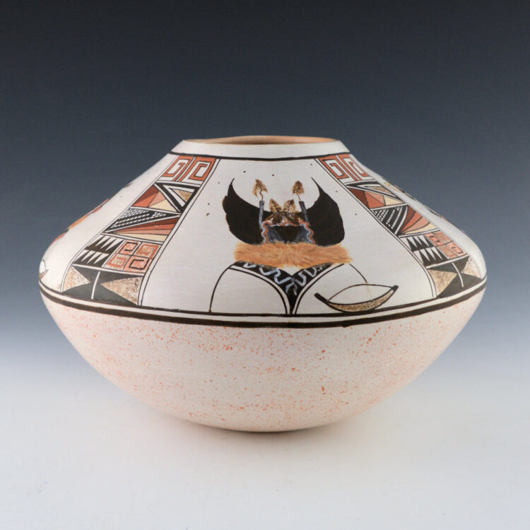 Naha, Rainy - Large "Hopi Women : Enduring Strength" Large Jar