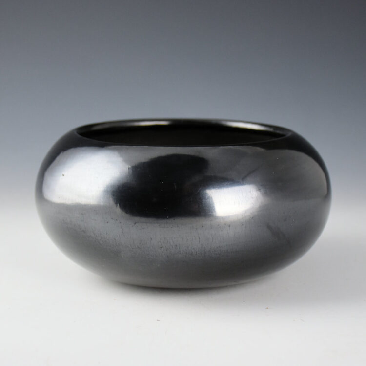 Martinez, Maria - Wide Plainware Black Bowl "Maria Poveka", 1950s