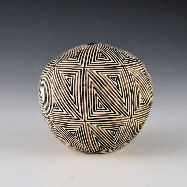 Leno, Juana - Turtle-Back Design Seedpot (1970s)