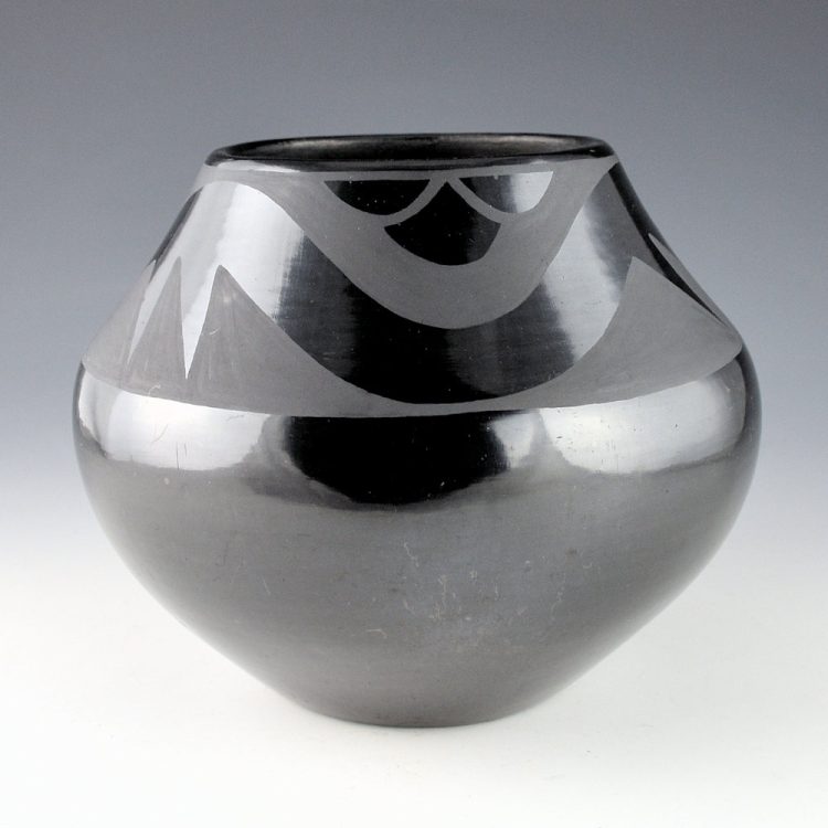 Martinez, Maria - Black-on-Black Jar with Avanyu, "Marie + Julian" (1930's) - Image 3