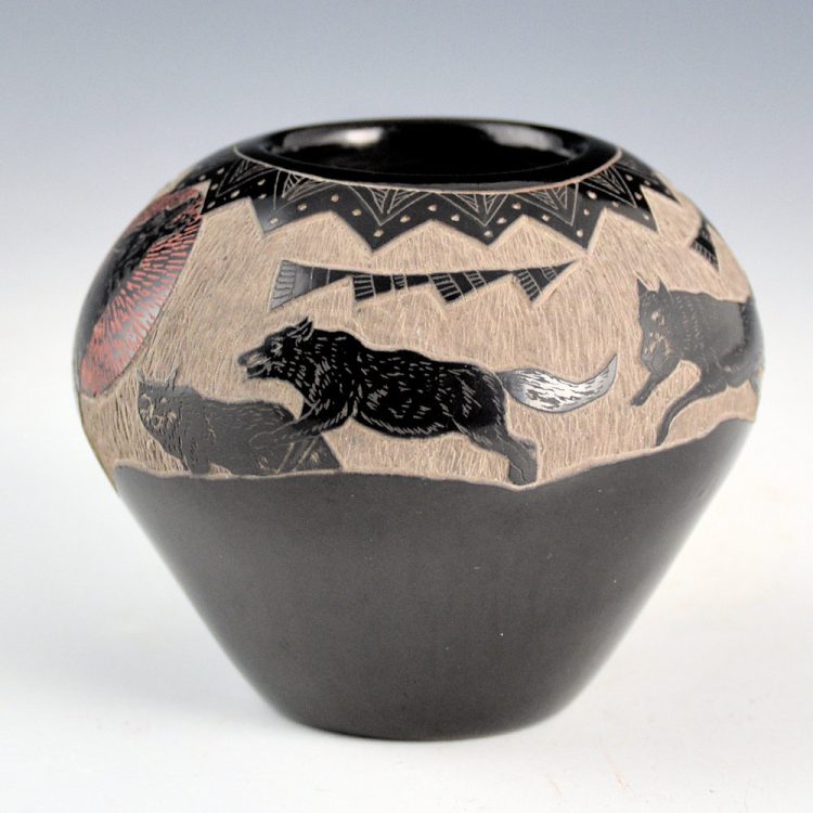 Garcia, Gloria "Golden Rod" - Bowl with Seven Wolves - Image 2