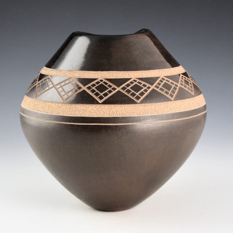 Folwell, Jody and Hank Folwell - Jar with Asymmetric Rim and Etched Mountains - Image 3