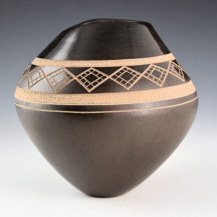 Folwell, Jody and Hank Folwell - Jar with Asymmetric Rim and Etched Mountains - Image 2