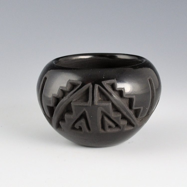 Tenorio, Doris - Bowl with Deeply Carved Mountain and Rain Designs - Image 2