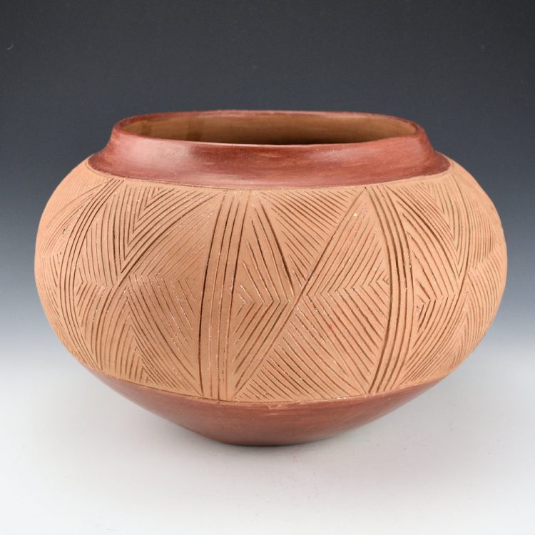 Montoya, Tomasita - 12" Wide Potsuwi'i Incised Jar with Butterfly Designs (1950s) - Image 3