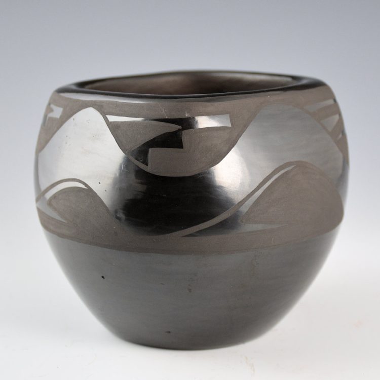 Naranjo-Suina, Charlotte - Square Opening Bowl with Avanyu (1970s) - Image 3