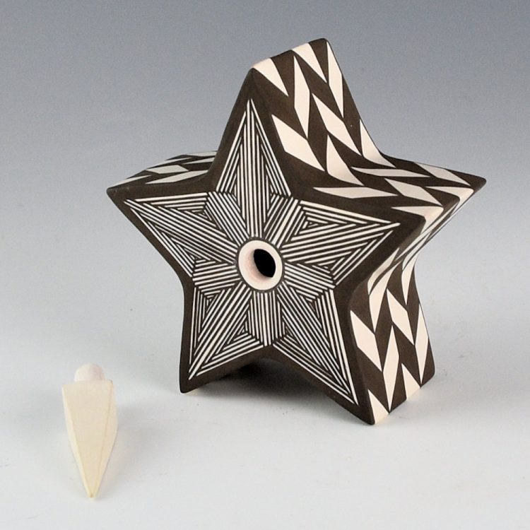 Natseway, Charmae - Star Seedpot with Lid - Image 2