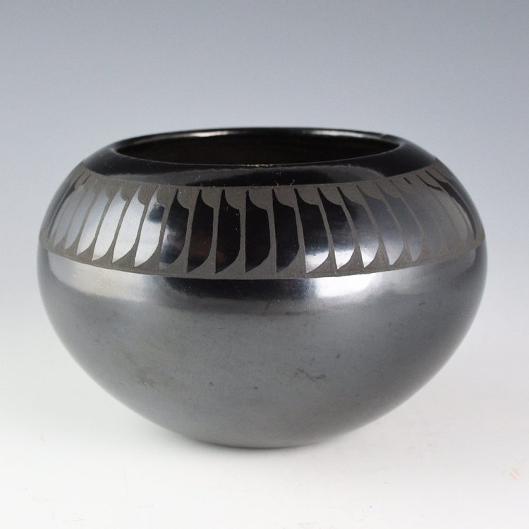 Gutierrez, Denny - Large Bowl with 62 Feathers (1987)