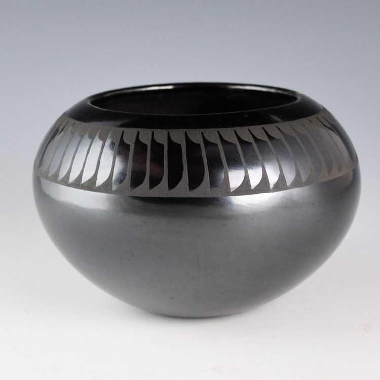 Gutierrez, Denny - Large Bowl with 62 Feathers (1987) - Image 2