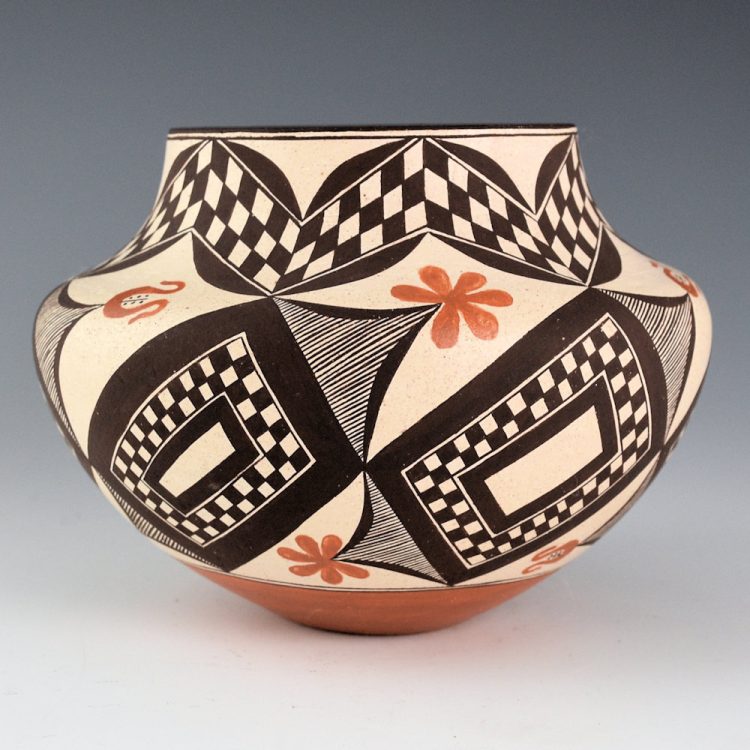 Juanico, Dolores - Water Jar "1890s Designs" with Checkerboard and Flowers - Image 2