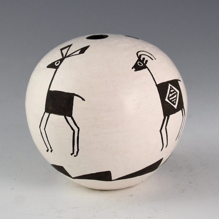 Lewis, Dolores - Seedpot with Big Horn Sheep (1970s)