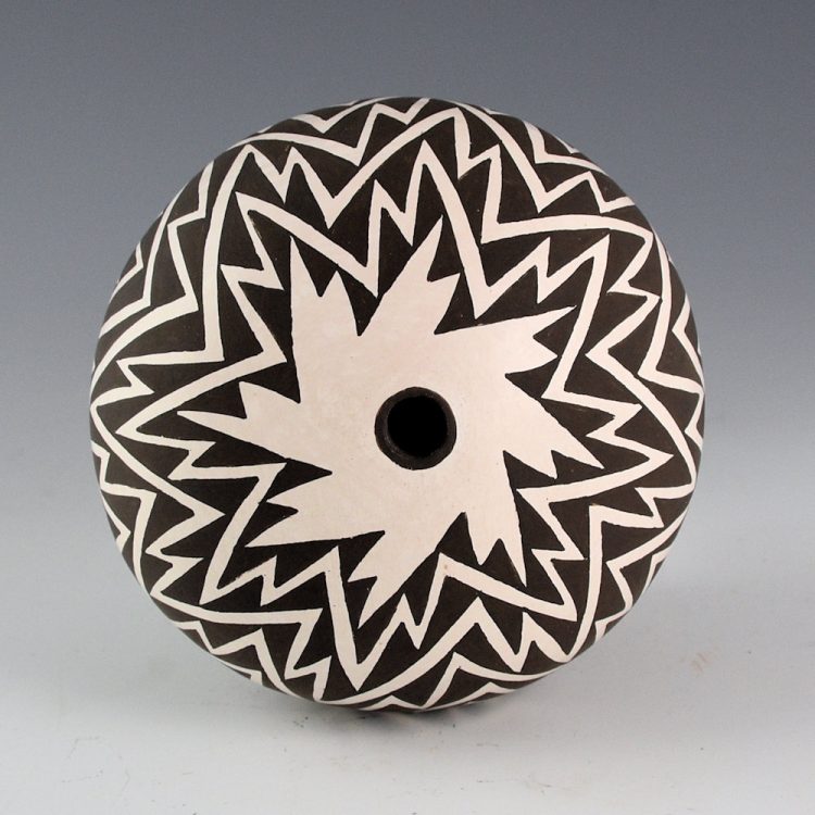 Lewis, Dolores - Seedpot with Lightning Design (1970s) - Image 2