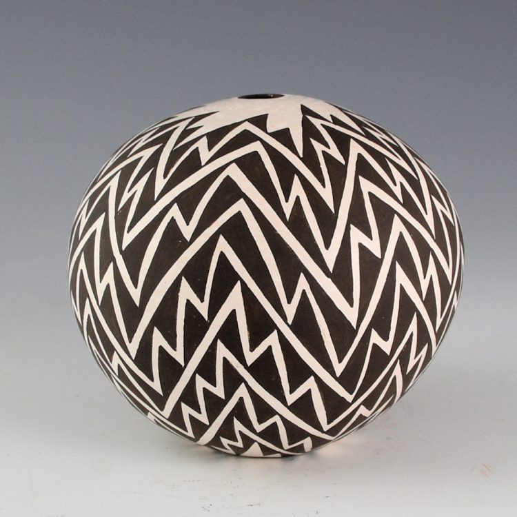 Lewis, Dolores - Seedpot with Lightning Design (1970s) - Image 4