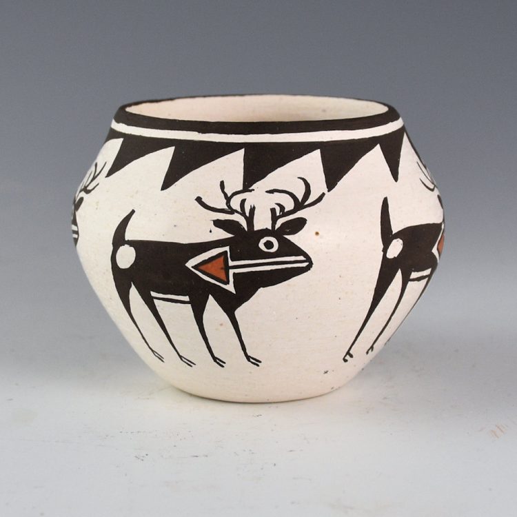 Lewis, Dolores - Jar with Four Heartline Deer (1970s) - Image 2