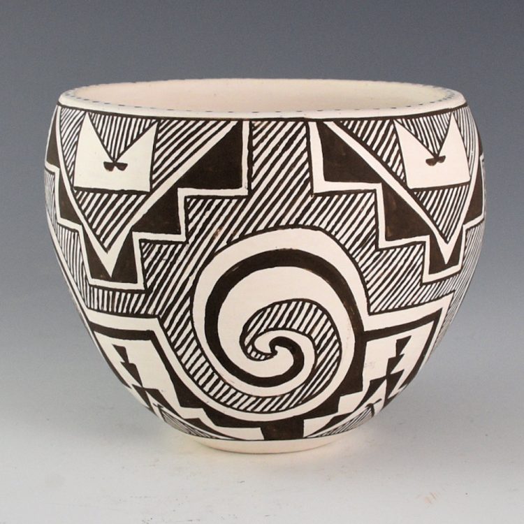 Lewis, Dolores - Bowl with Tularosa Swirl Designs (1980s) - Image 3