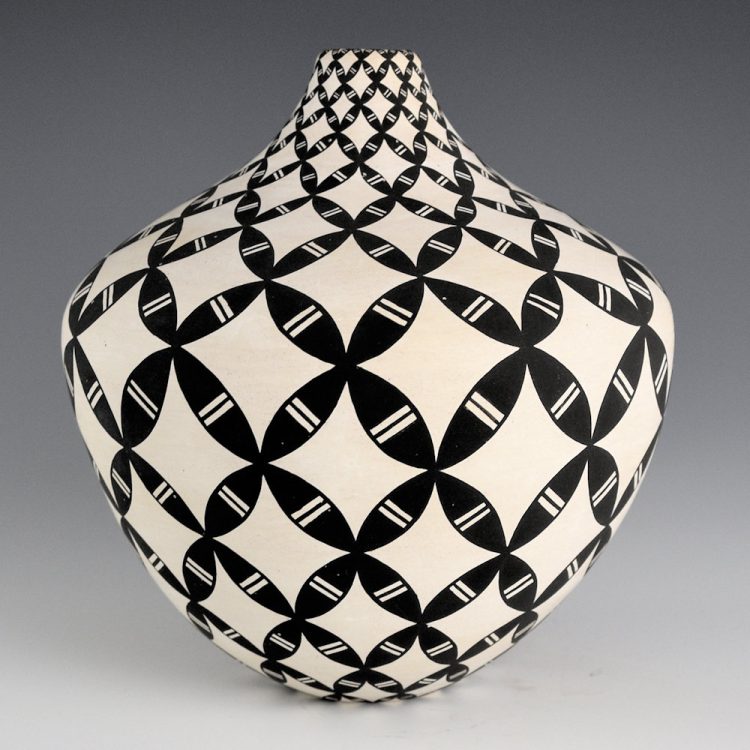 Torivio, Dorothy - Tall Jar with Yucca Design (1980s)