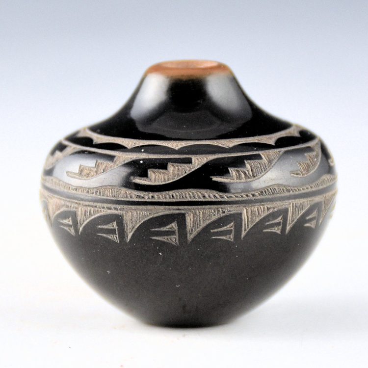 Naranjo, Geri  - Small Black and Sienna Jar with Avanyu and Clouds - Image 2