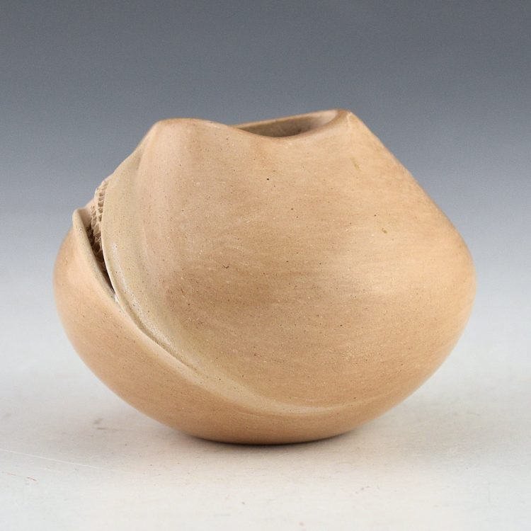 Nampeyo, Iris - Small Jar with Raised Ear of Corn (1990s) - Image 4