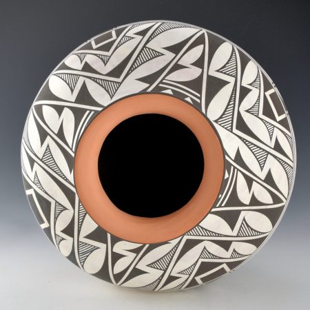 Alternative view of Peynetsa, Jamie - Large Water Jar with Star and Cloud Designs