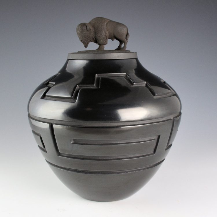 Roller, Jeff - "Thunder" Buffalo Lided Large Jar (2024)