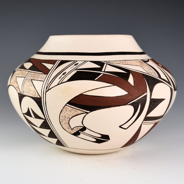 Navasie, Joy "Frogwoman" - Jar with Hopi Birds (1980s)
