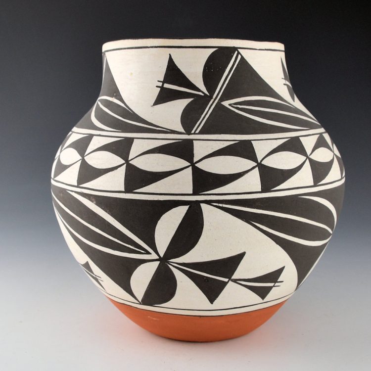 Cheromiah, Lee Ann - Laguna Water Jar with Rain and Cloud Designs - Image 3