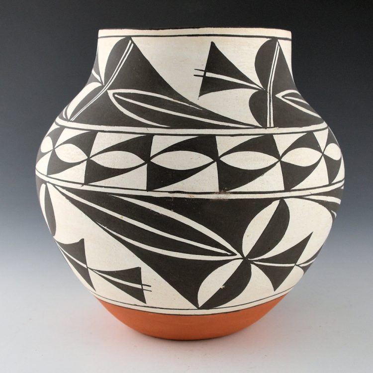 Cheromiah, Lee Ann - Laguna Water Jar with Rain and Cloud Designs