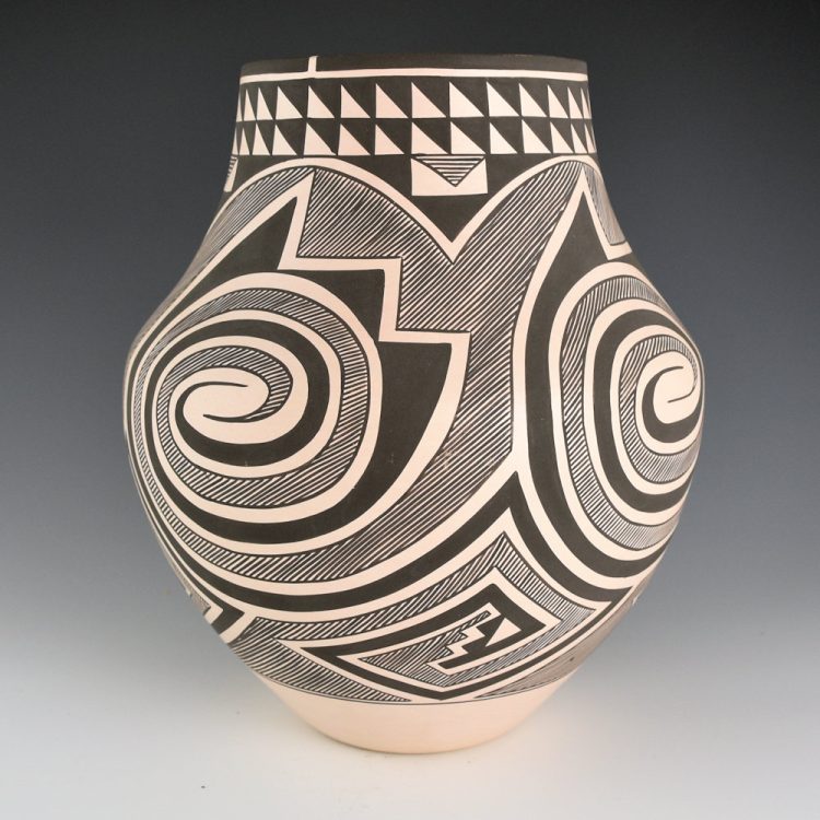 Sarracino, Myron - Jar with Tularosa Swirl and Mountain Design (1999) - Image 2