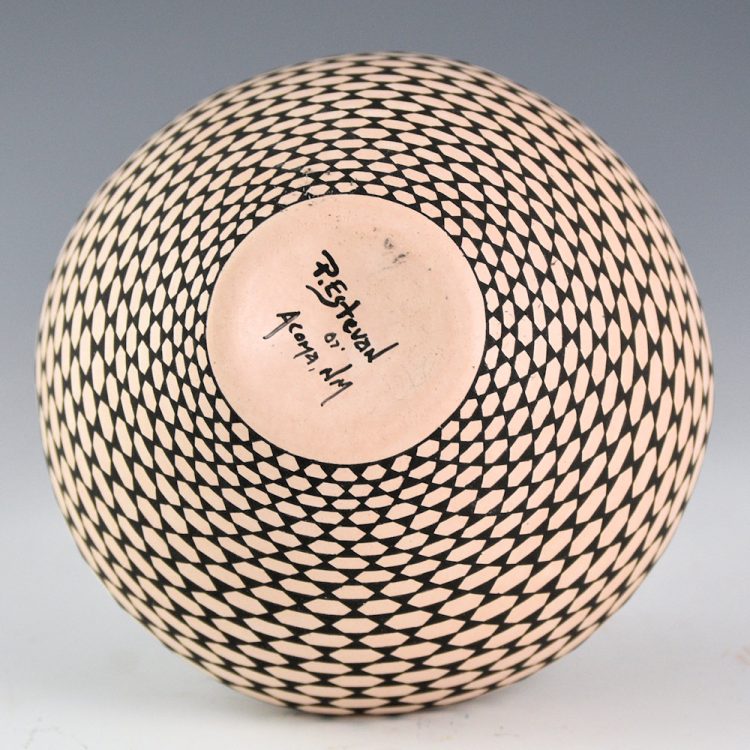 Estevan, Paula - Bowl with "Op-Art" Basket Weave Design (2007) - Image 4