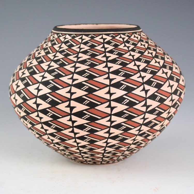 Estevan, Paula - Bowl with "Op-Art" Bird Wing Design (2008) - Image 2