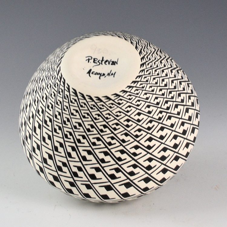 Estevan, Paula - Bowl with "Op-Art" Lightning Design - Image 5