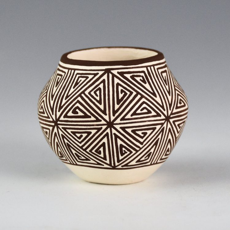 Patricio, Robert - Mini Fineline Interlocking Stars Jar